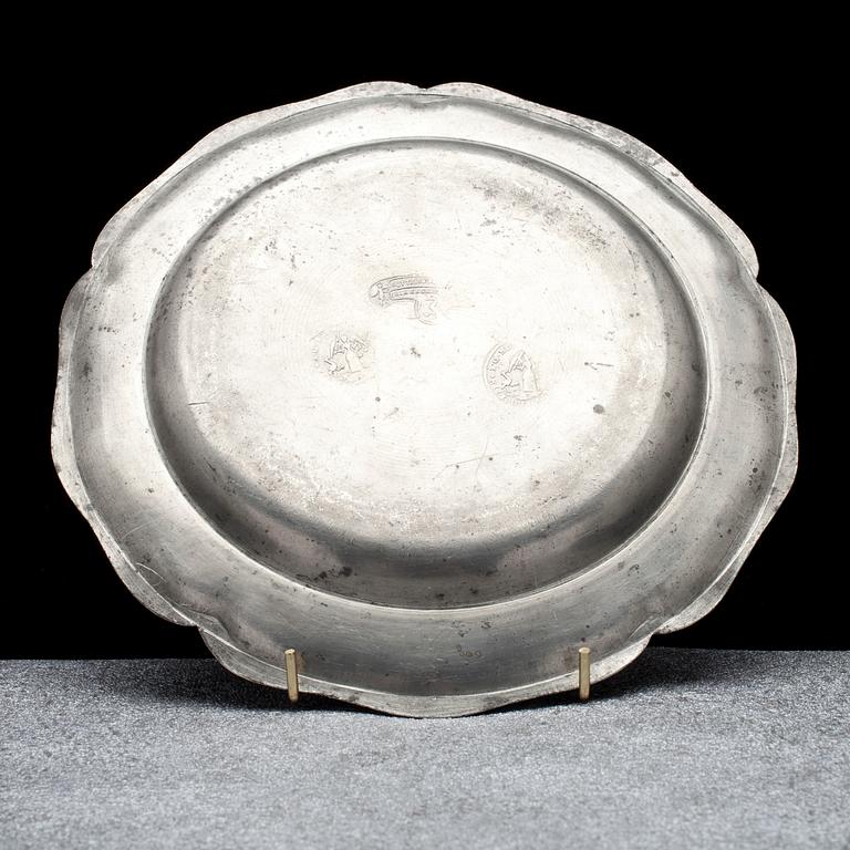 TENNTALLRIKAR, 2 st, tyska stämplar 1777.