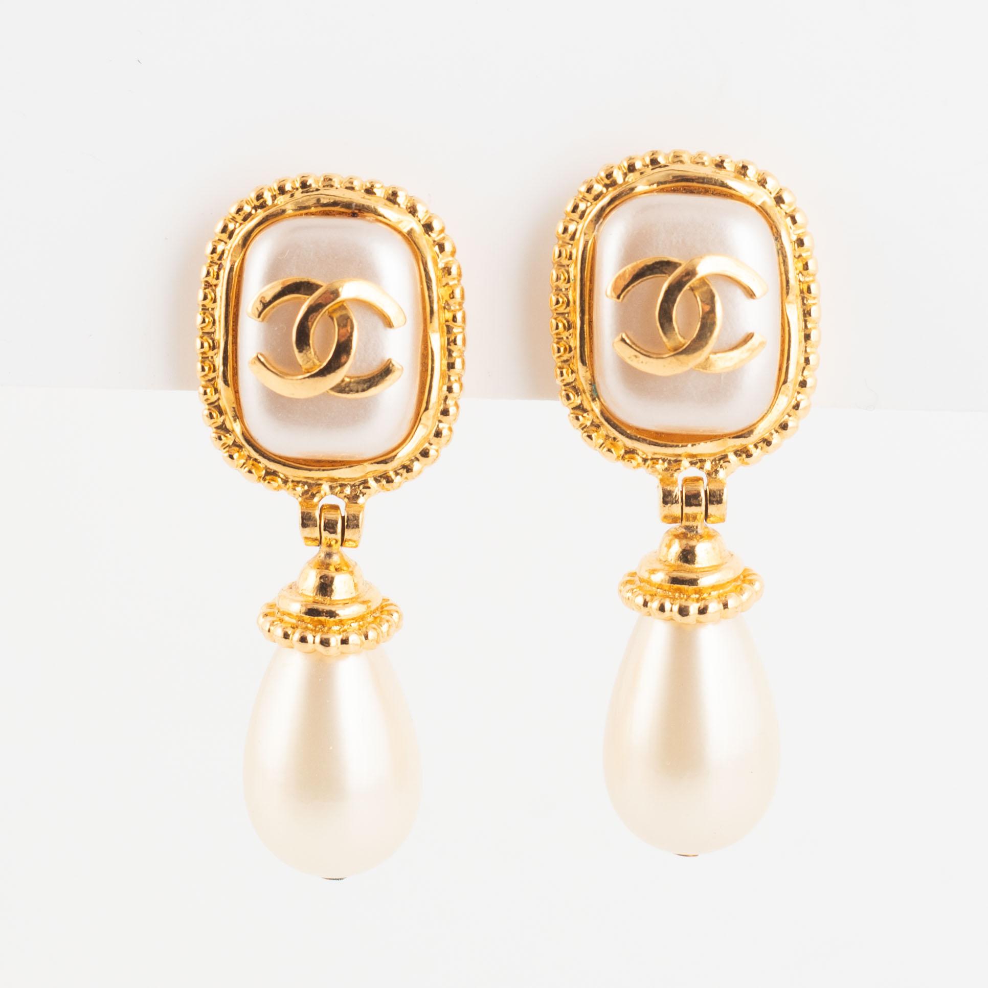 Chanel, Örhängen, 1996.