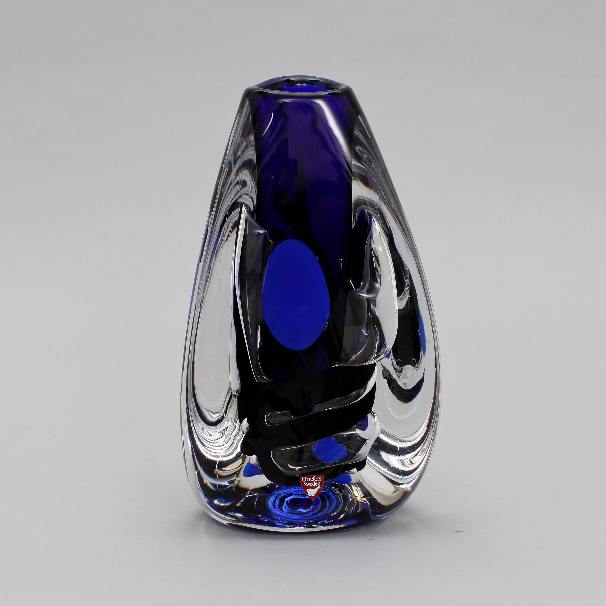 VAS, glas, Lars Hellsten, Orrefors. 1991.