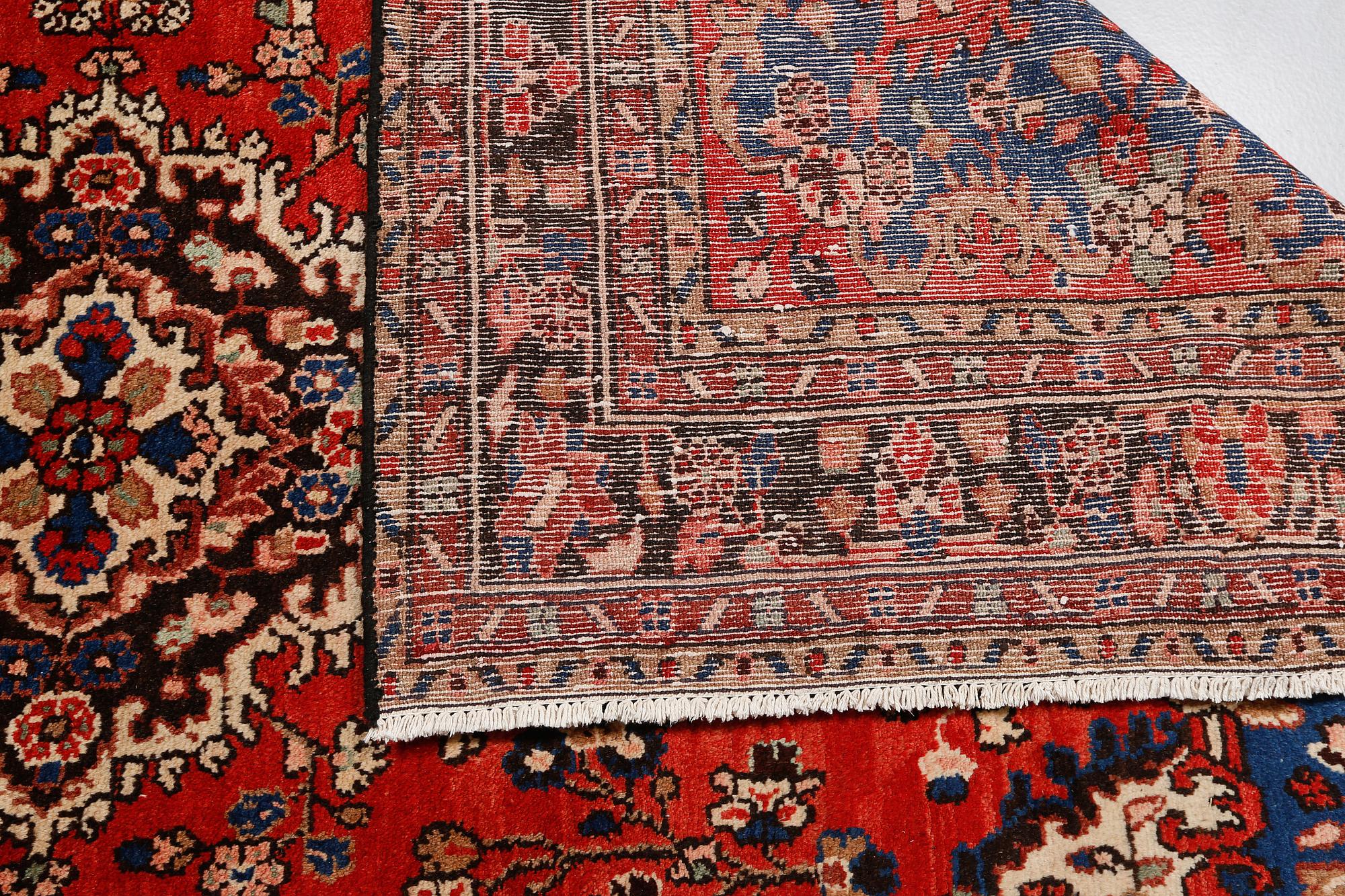 MATTA, Hamadan, 1900-talets senare del, ca 305 x 215 cm.