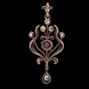 HÄNGE, antik- och rosenslipade diamanter ca 2,00 ct. Ryssland 1899 - 1908.