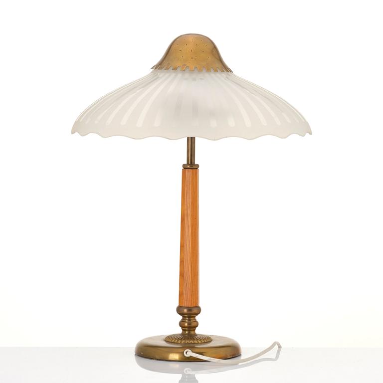 Harald Notini, a table lamp, model '15462', Arvid Böhlmarks Lampfabrik, Sweden, 1940s.