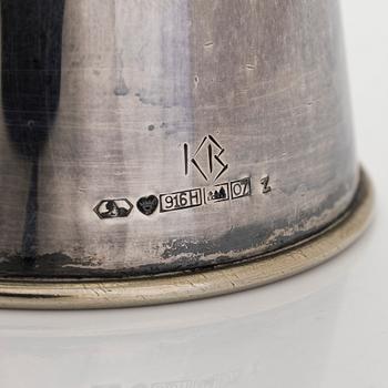 Kaj Blomqvist, kynttilänjalkapari, hopeaa, signeerattu KB. Kultakeskus Tavastehus 1966-67.