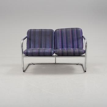 BÖRGE LINDAU & BO LINDEKRANTZ, a 'S70-5' sofa from Lammhults.