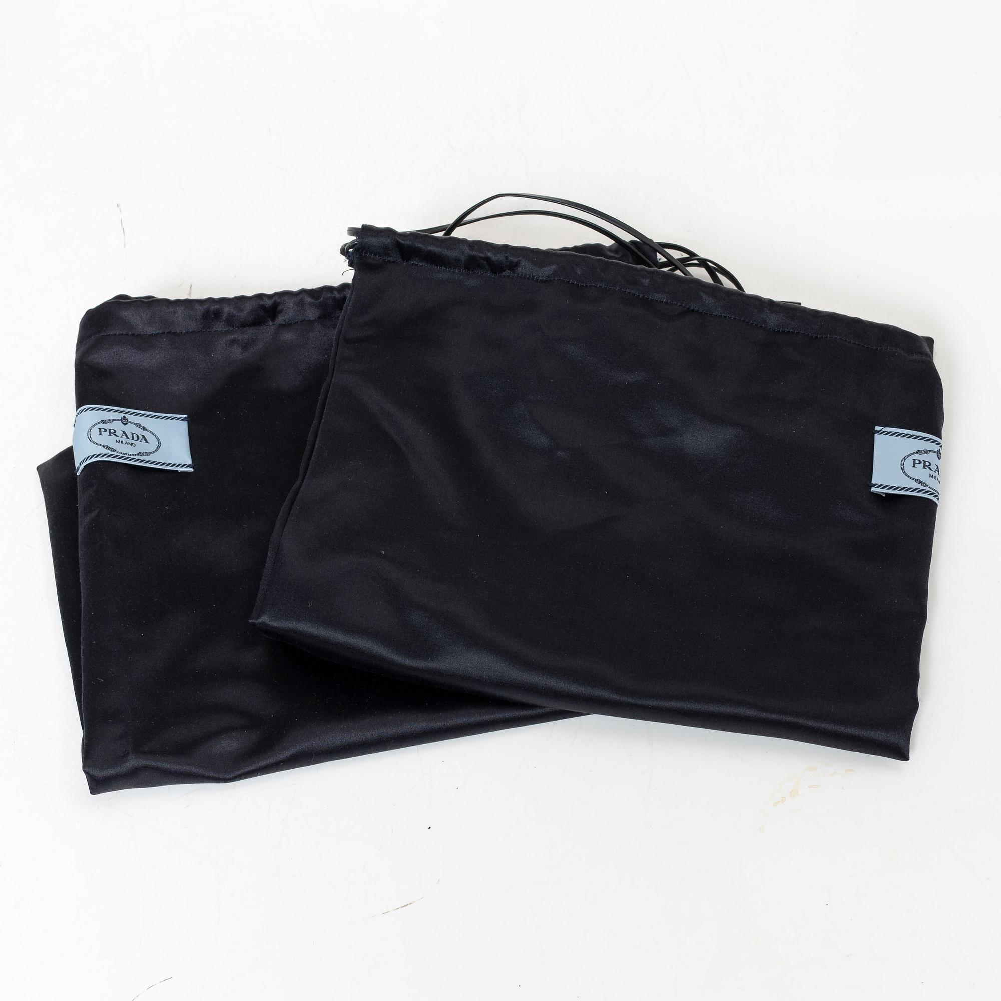 Prada, a 'Galleria' handbag.