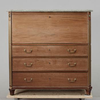 CHIFFONJÉ, sengustaviansk, tidigt 1800-tal.