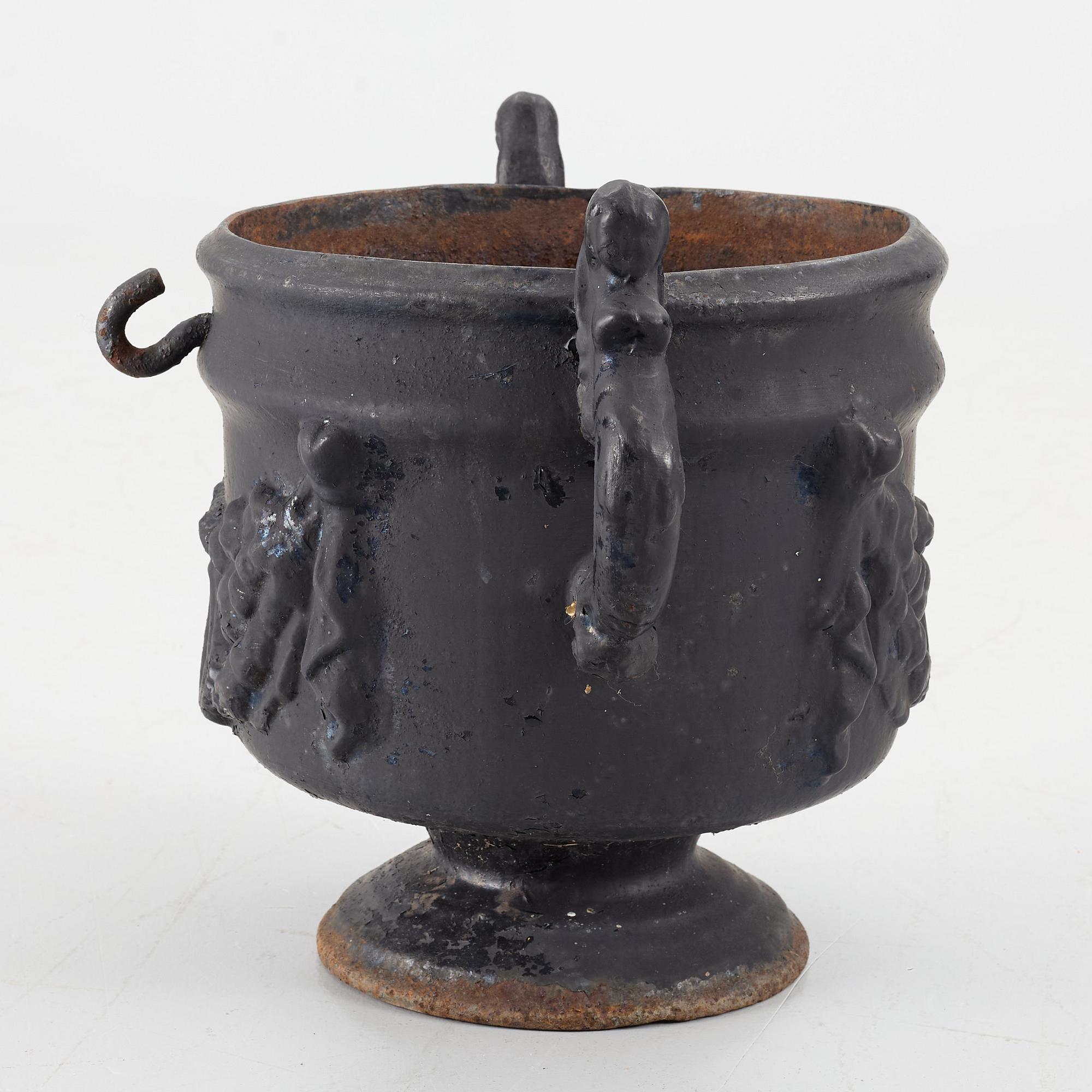 A cast iron garden urn, Stavsjö Bruk, 20th century.