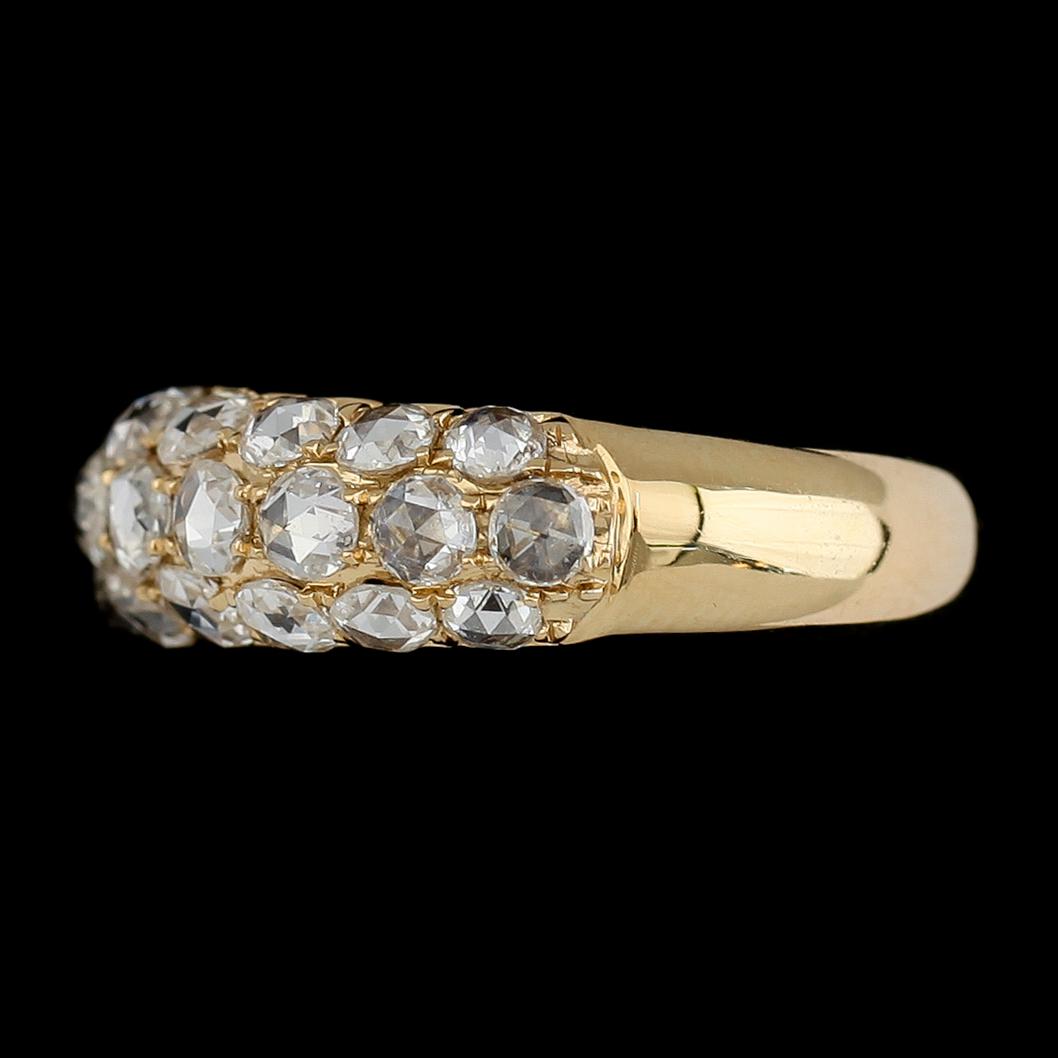 RING, 18K guld, rosenslipade diamanter tot ca 2.20 ct.