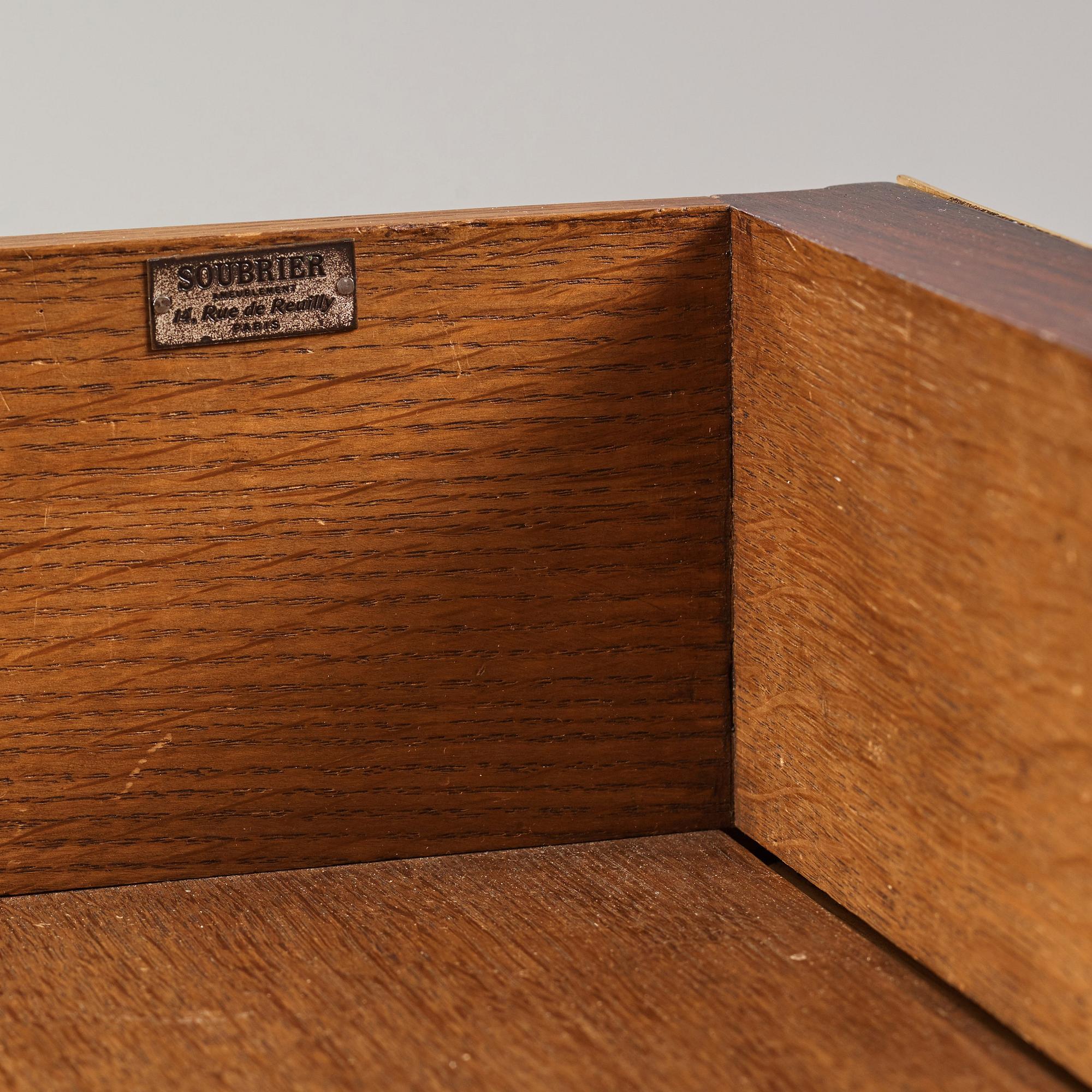 A Régence style, Ormolu - Mounted Bureau Plat, around year 1900.