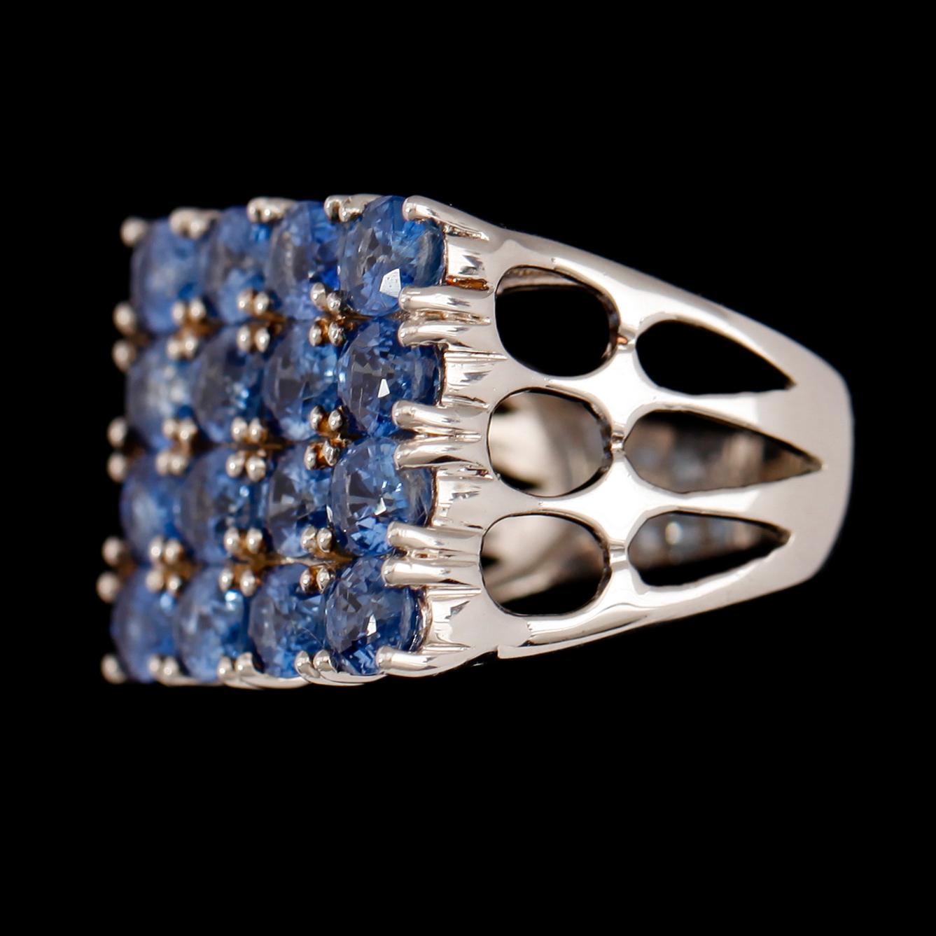 RING, sterlingsilver, blå kyaniter tot ca 5.60 ct.