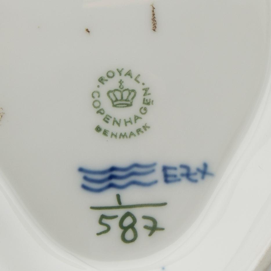 Servis 10 dlr "Musselmalet hel och halvblonde", Royal Copenhagen porslin 1900-talets andra hälft.