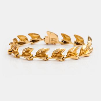 Björn Weckström, "Rolling waves", a 14K gold bracelet. Lapponia, made before 1974.