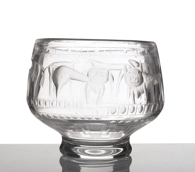 Erik Höglund, an engraved glass bowl, Boda, Sweden 1950's.