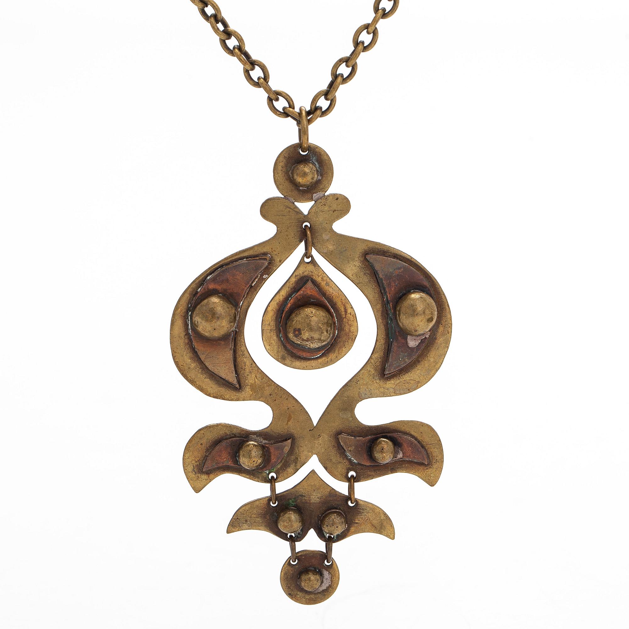 Seppo Tamminen, halssmycken, 3 st, brons,