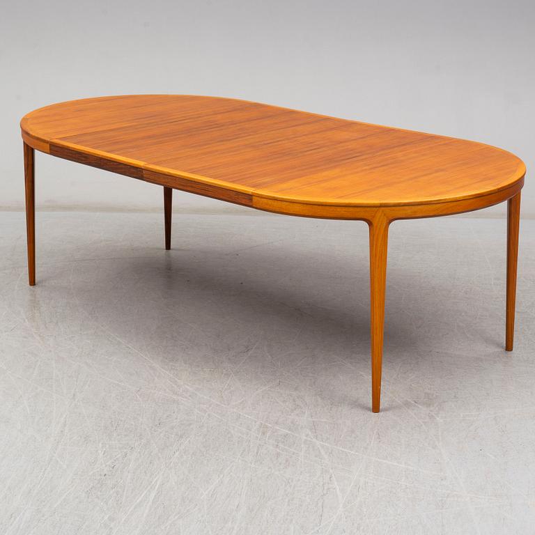 BERTIL FRIDHAGEN, a teak dining table, Bodafors.