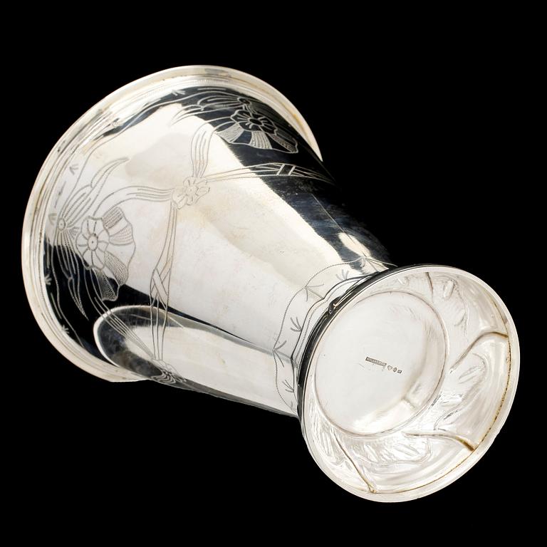 BÄGARE, silver, E. Svedbom, Vetlanda, 1910. Vikt 427 g.