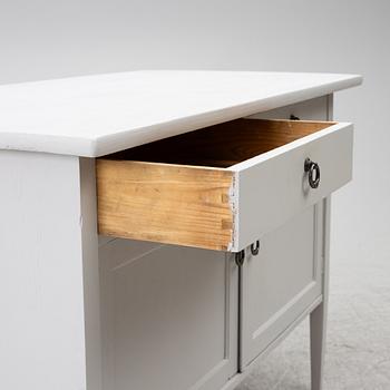 Chest of drawers/cabinet, first half of the 20th century.