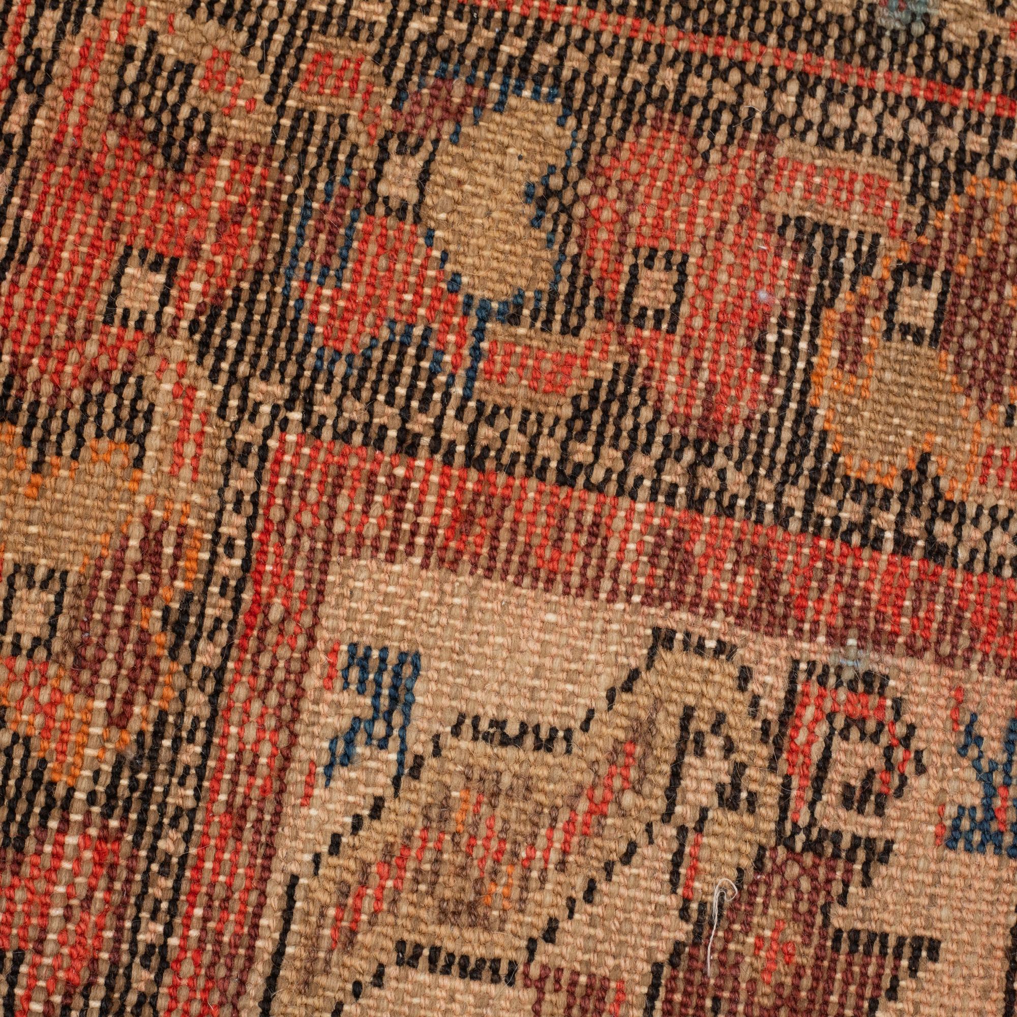 Gallerimatta, antik/semiantik Malajir, ca 355 x 149 cm.