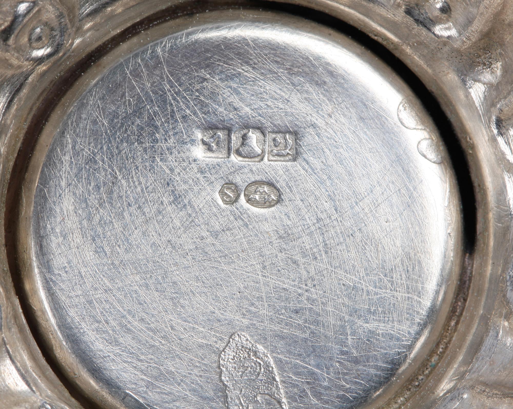 KAFFE och TESERVIS, 4 delar. Silver.