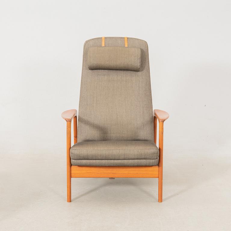 Folke Ohlsson, Armchair with ottoman "Duxiesta", Bra Bohag, Ljungs Industrier, Malmö 1960s.