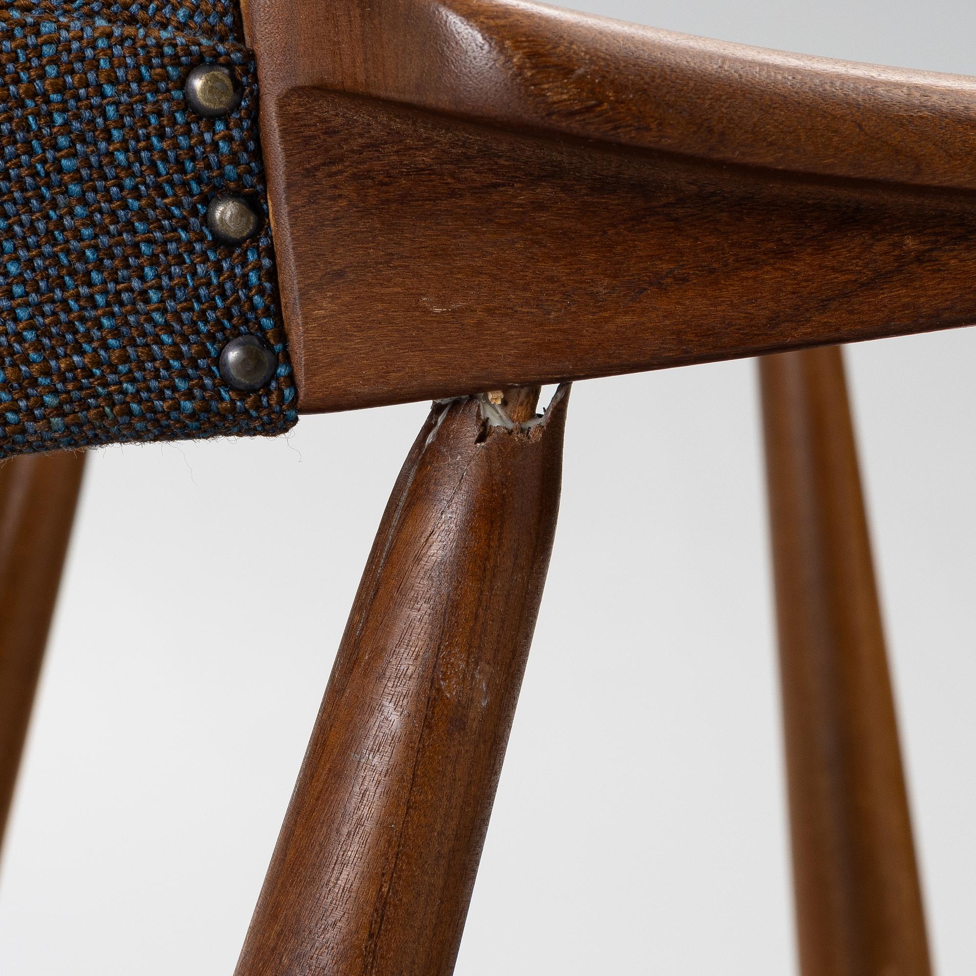 Thomas Harlev, six model 213 chairs, Farstrup, Denmark 1950s/60s.