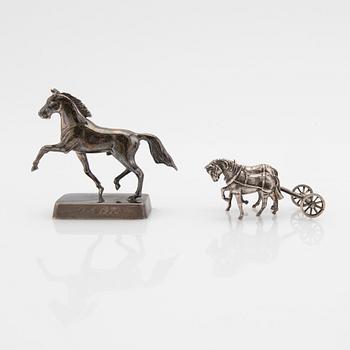 Bordsdekorationer och berlocker, silver, 9 delar.