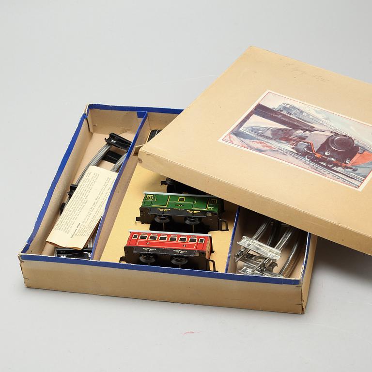 A circa 1940s Karl Bub train set.