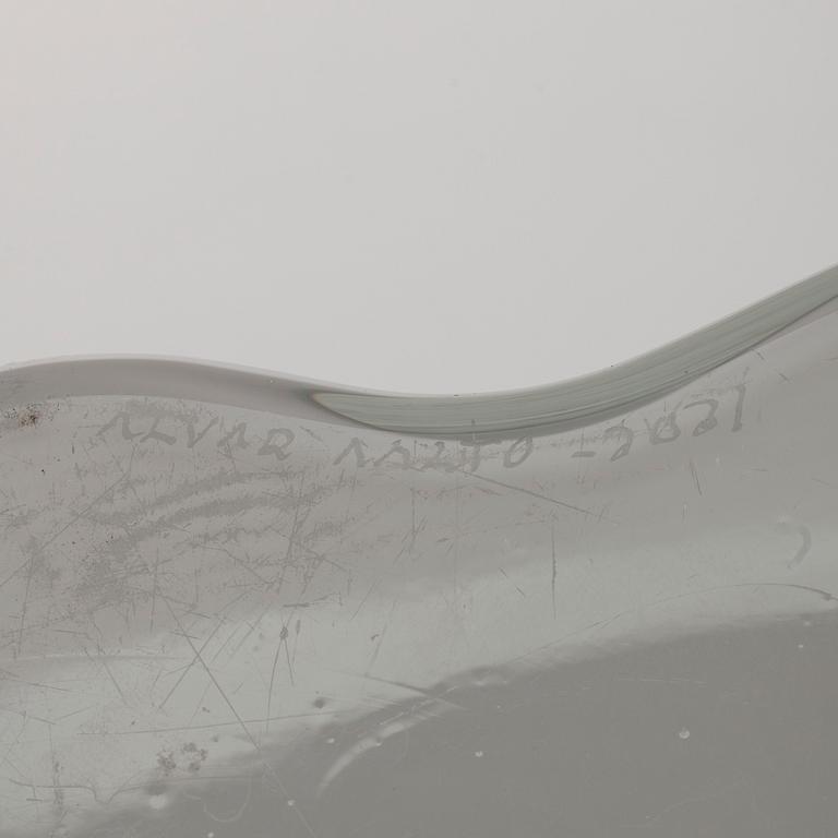 Alvar Aalto, ALVAR AALTO, A VASE.