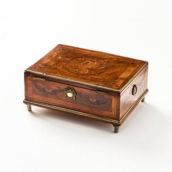 A Gustavian marquetry box with cover by G Haupt (1770-1784).