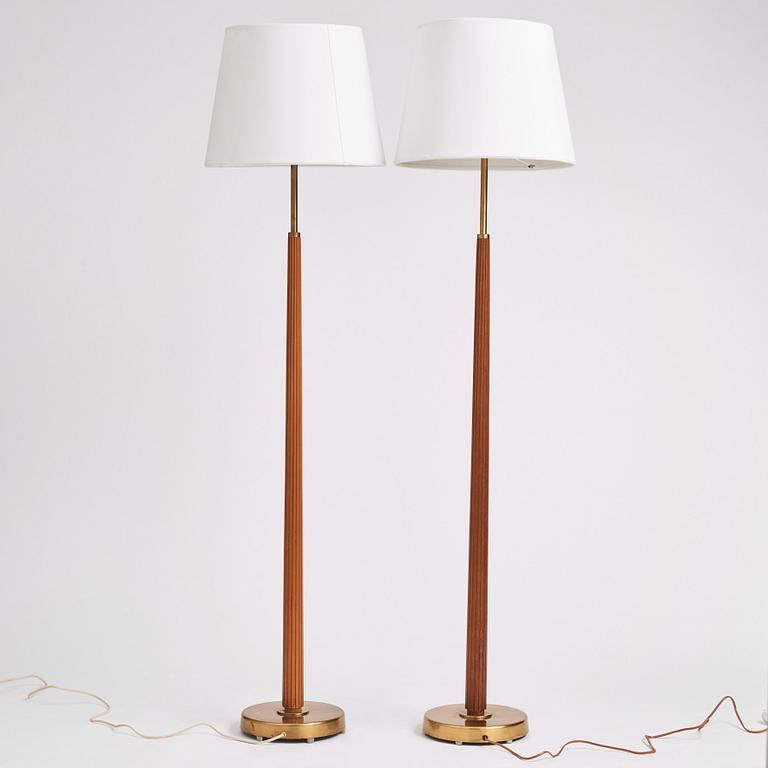 Hans Bergström, a pair of floor lamps model "522", ateljé Lyktan, Åhus 1950s.