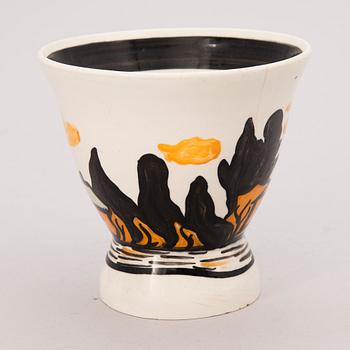 Gerda Thesleff, A ceramic bowl signed GT.