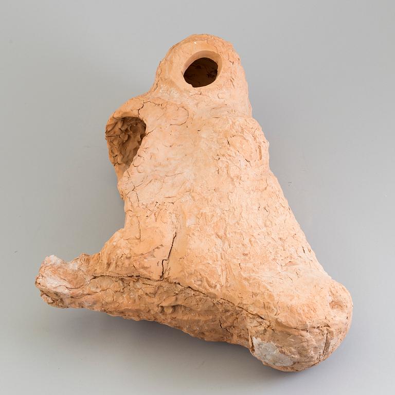 ASMUND ARLE, Sculpture, terracotta, signed A. Arle.