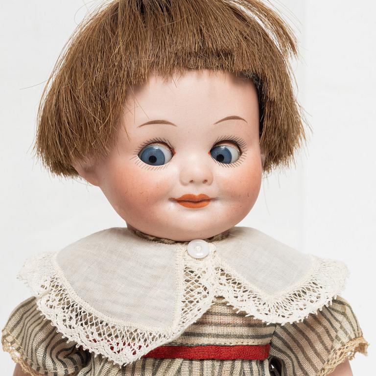 Dolls two pcs, Armand Marseille, Germany, No. 323 & 325, ca 1914-1925.