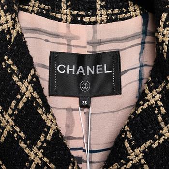 Chanel, a two-piece suit, after 2010, size Fr 38.