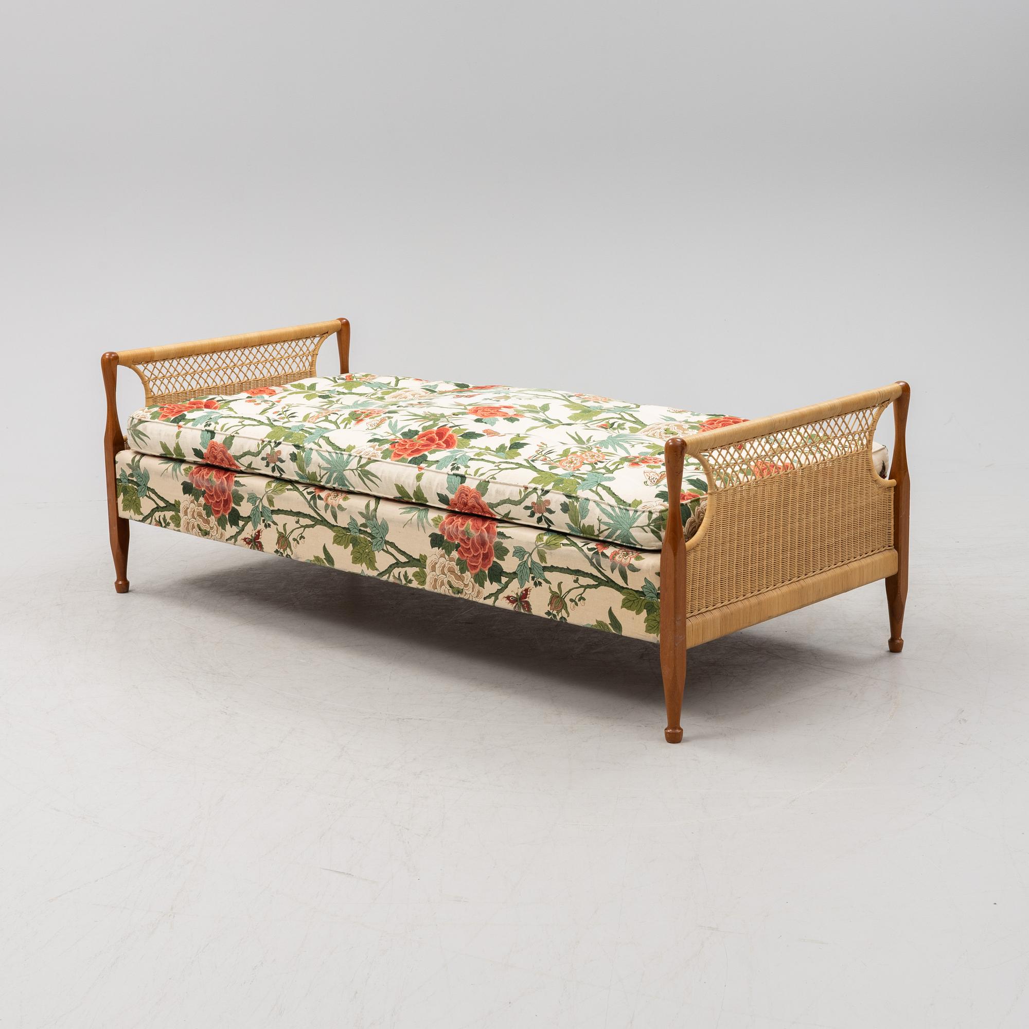 Josef Frank, säng/dagbädd, Firma Svenskt Tenn.