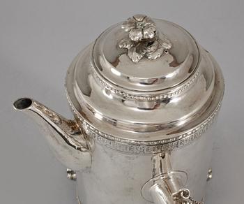 KAFFEKANNA, silver, gustaviansk, Arvid Floberg, Stockholm, 1789. Silvervikt ca 461 g.