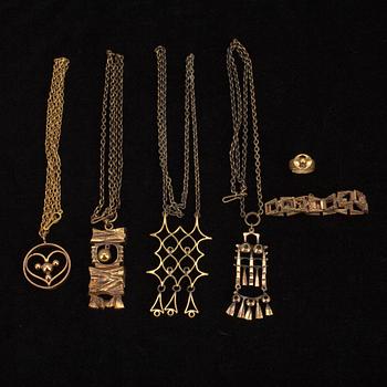 BRONSSMYCKEN, 6 st, bl.a. Pentti Sarpaneva. 1900-talets senare hälft.