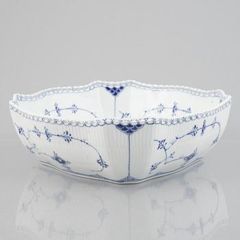 Skål, porslin, Royal Copenhagen, "Musselmalet helblond", modell 1153, 1898-1923.