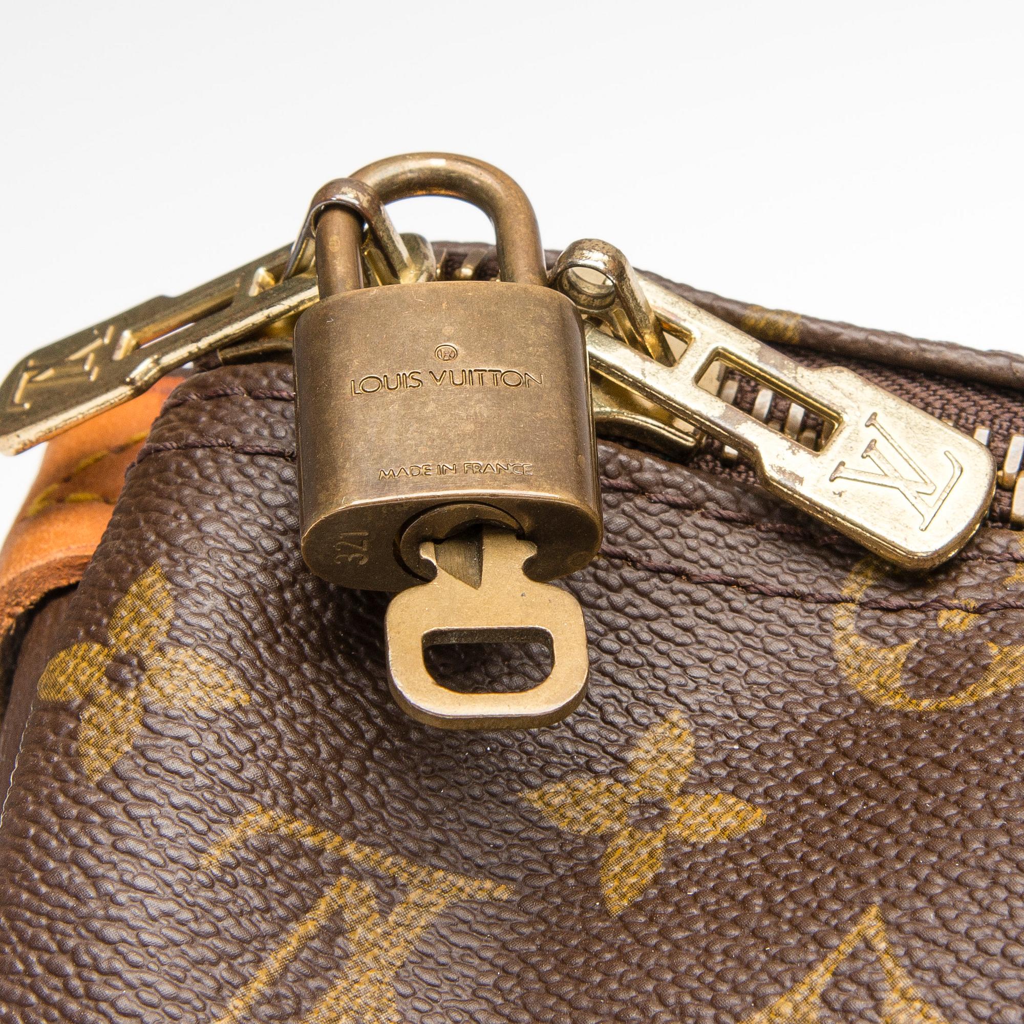 LAUKKU, "Keepall 45", Louis Vuitton.