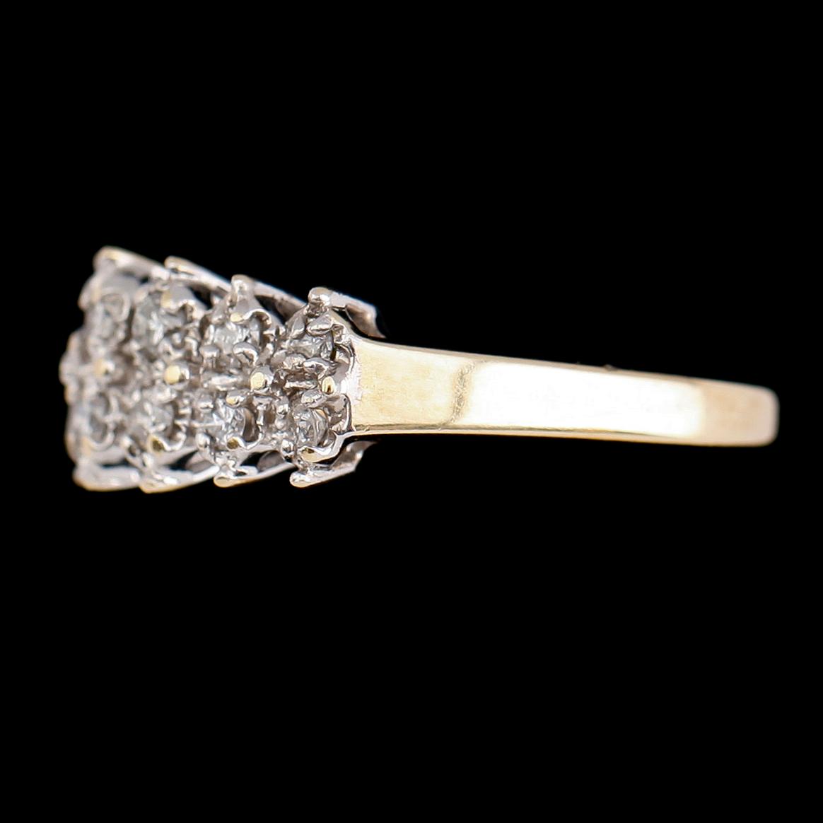 RING, 14 k guld, briljantslipade diamanter tot ca 0.50 ct.
