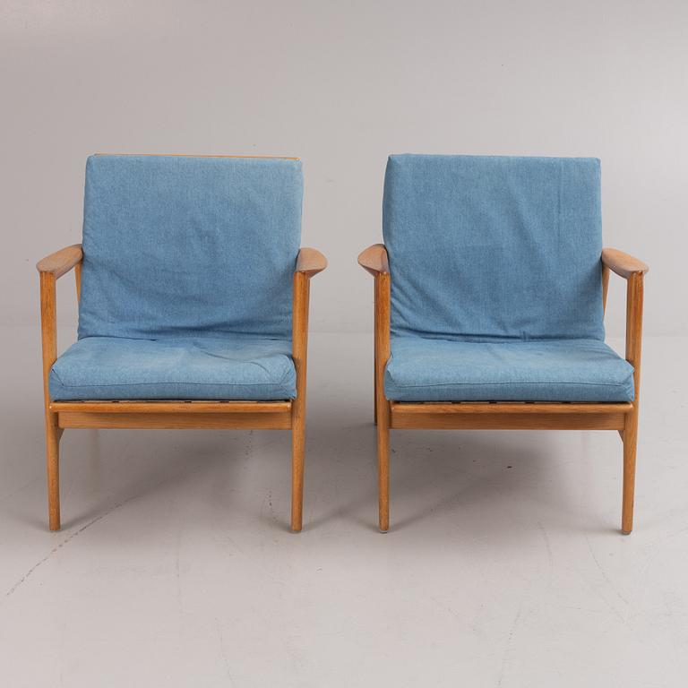 A pair of 1960's armchairs.