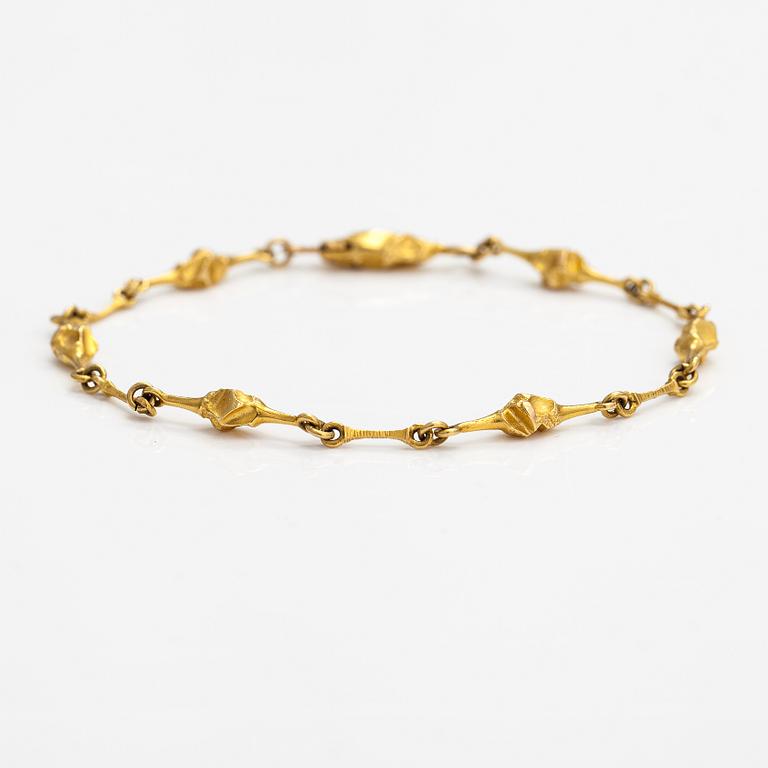 Björn Weckström, An 18K gold bracelet "Nugget". Lapponia 1983.