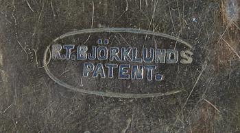 MÅTTSATSER, 2 st samt SNUSDOSA. Mässing. 1800/1900-tal.