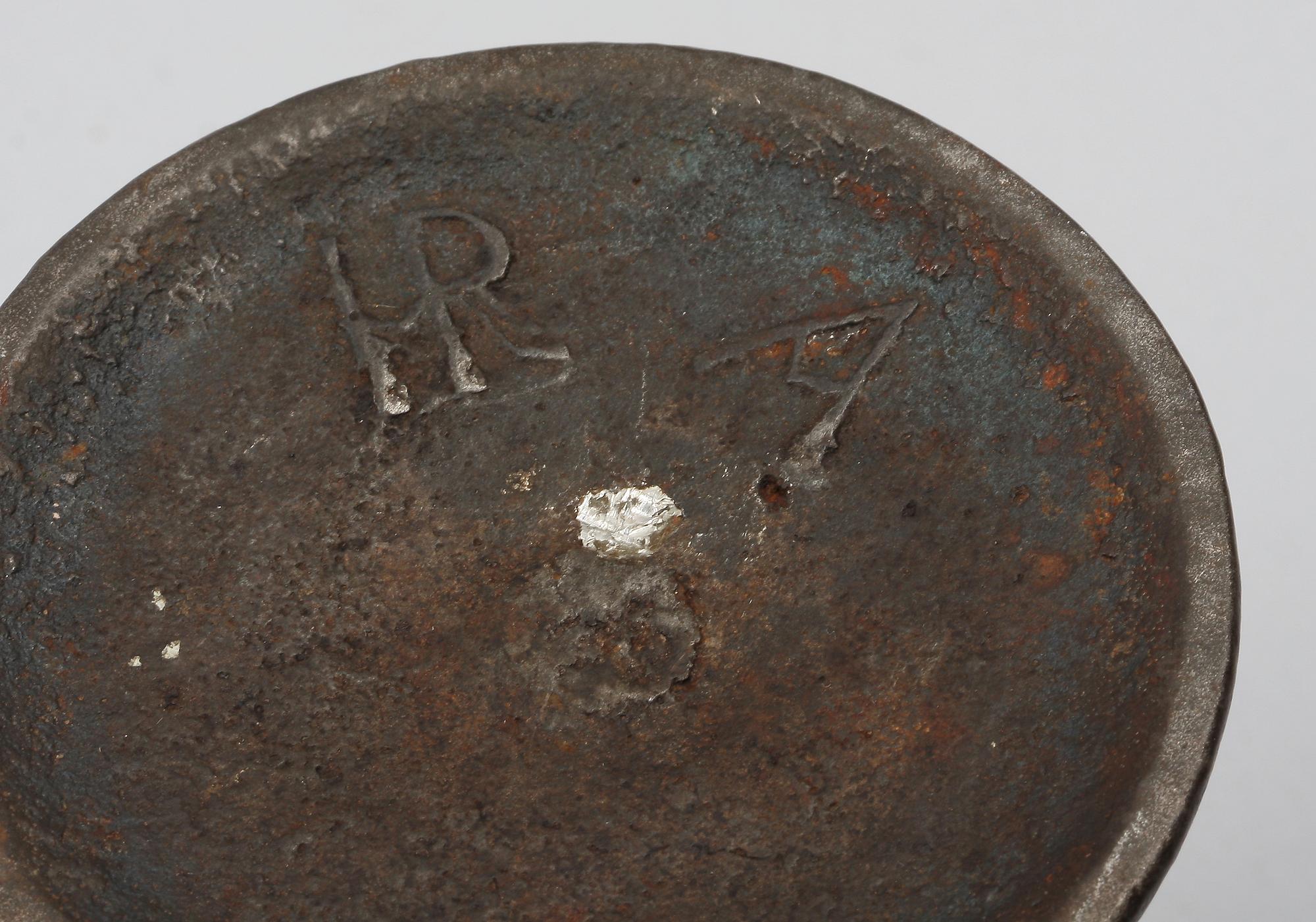 MORTLAR, 3 st, gjutjärn, 1700/1800-tal.