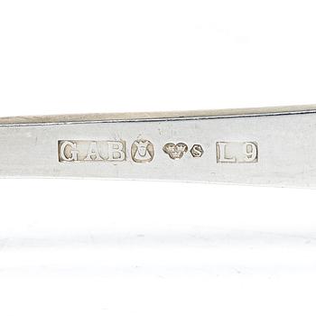 Jacob Ängman, A silver cutlery set, “Rosenholm”, GAB, Eskilstuna and Stockholm, some 1970 (58 pieces).