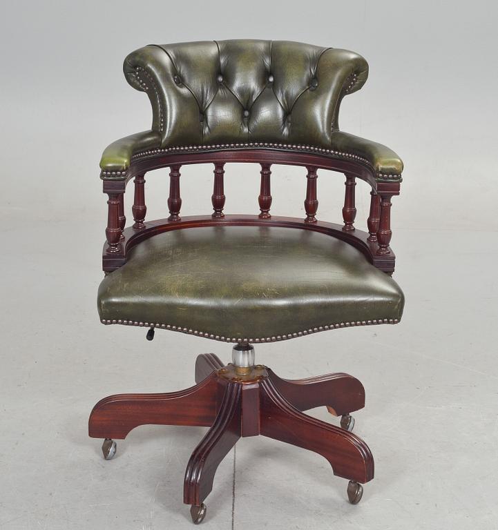 SKRIVBORDSSTOL, engelsk stil, 1900-talets slut.