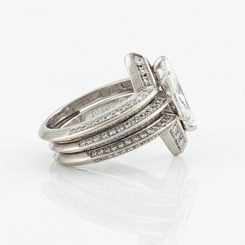 An 18K white gold Chopard ring set with a marquise-shaped diamond 1.00 ct D vvs according to engraving.