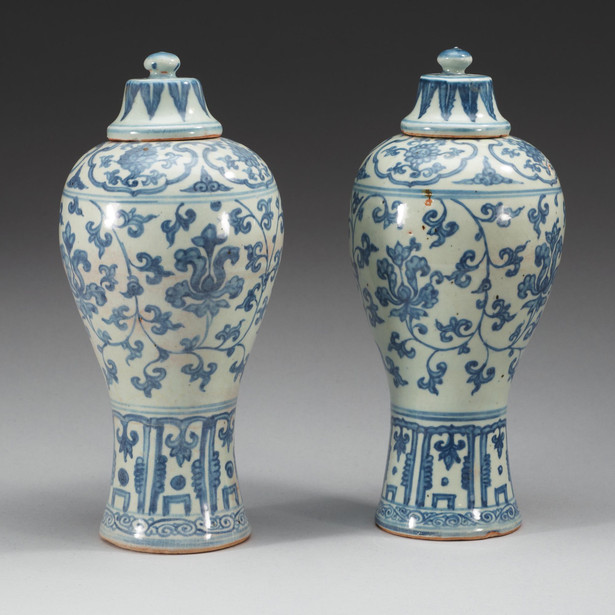 A pair of blue and white 'Meiping' vases with cover, Ming dynasty.