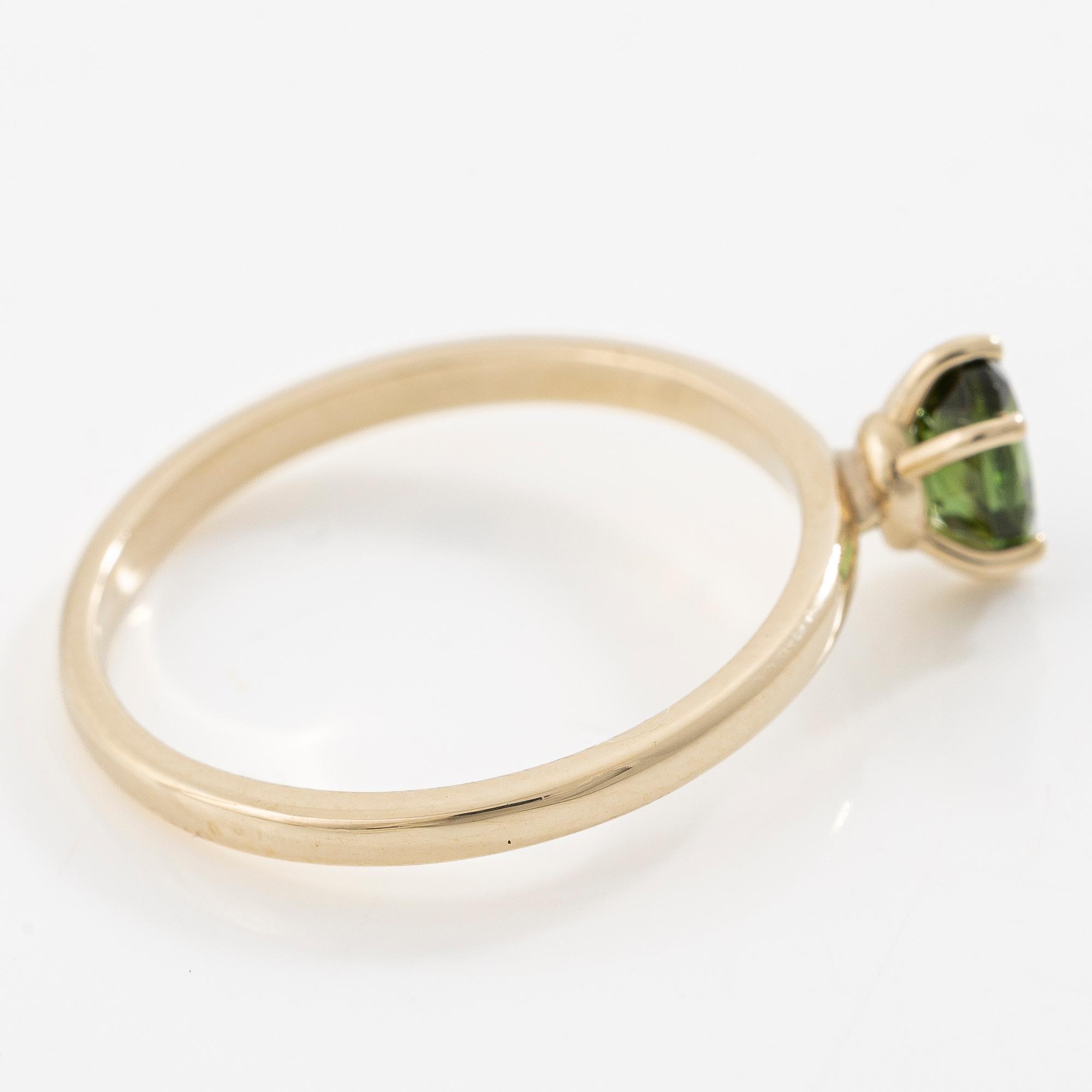 14K gold ring with green tourmaline.