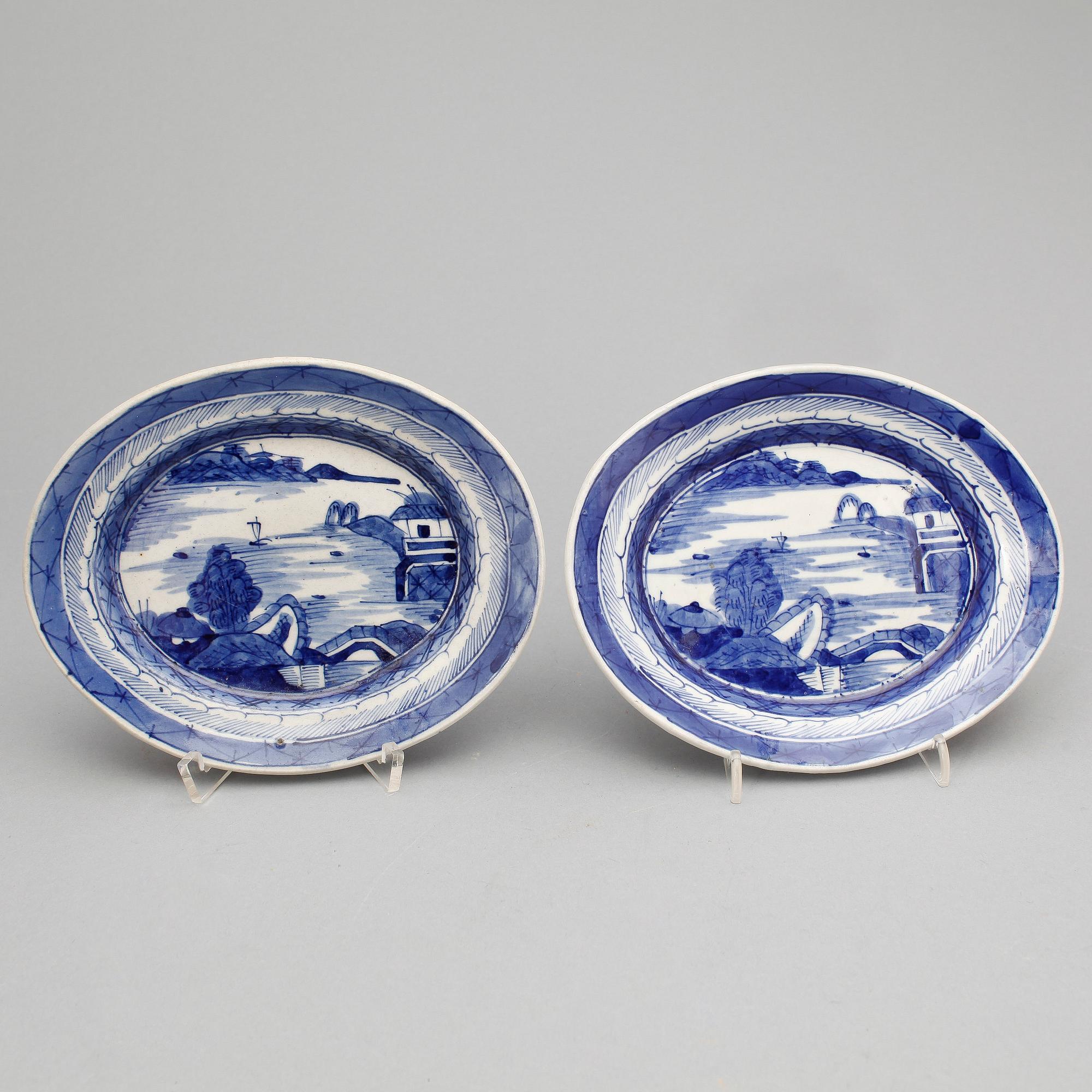 Fat, ett par, porslin. Kina 1800-tal.